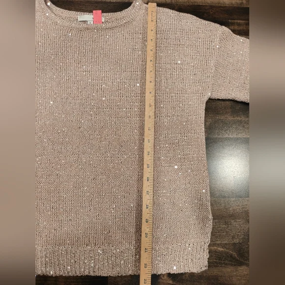 Short sleeve lightweight sequin sweater size Medium - Picture 7 of 9